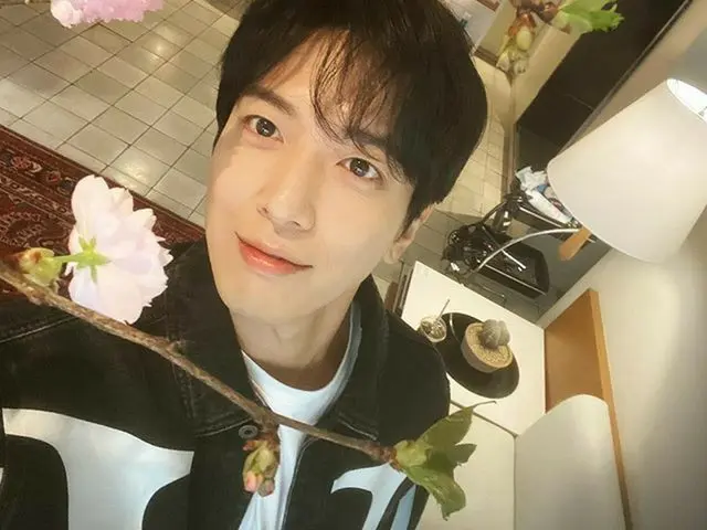 【G公式】CNBLUE_ヨンファ、笑い🤔   