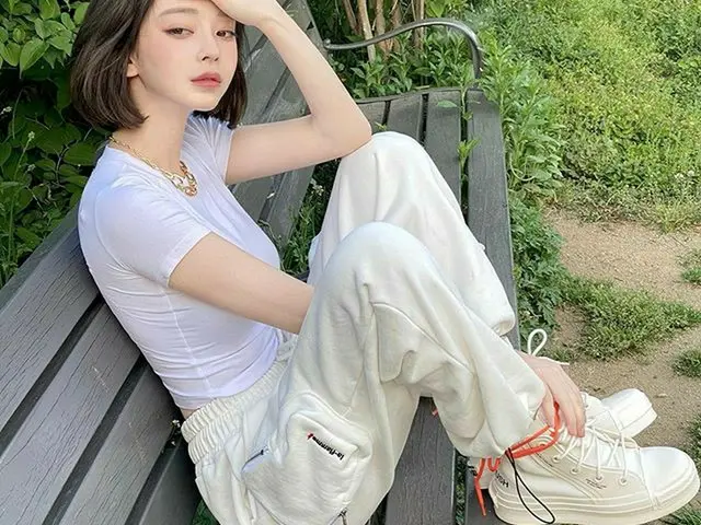 【g公式】モデルカン・テリ、静か河口空気も良いです座っていた良かった🌱  laflamme_official   