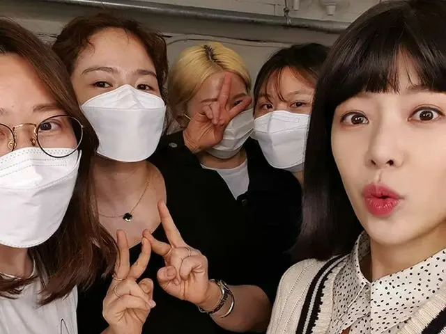 【g公式】女優ファン・ジョンウム、❤😛🙂   