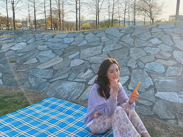 【g公式】女優チン・セヨン、ザビーネが好きなチョンドゥギとコトバジ🌸   #Born Again #かわいいサビーヌが  
