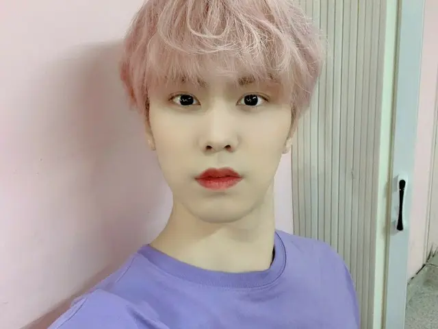 【T公式】ASTRO、ピンクの髪💖   #ピンキー #ロッキー #ロハ