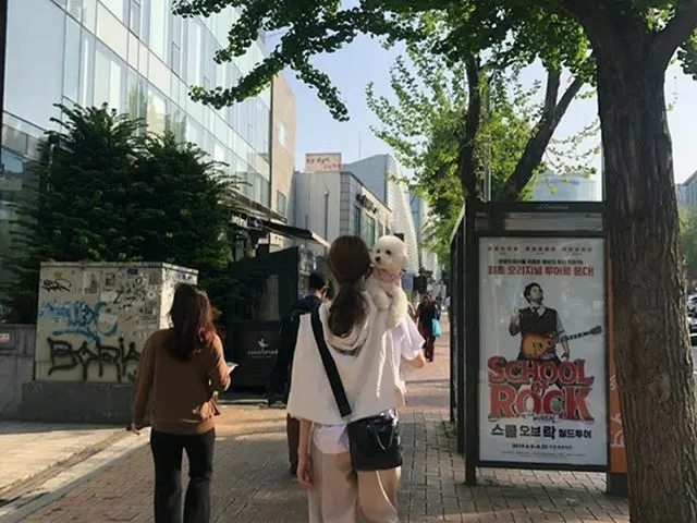 【g公式】女優イ・ソンギョン、姉ちゃんが見物させてくれるの高い世界🙄   #昨年のこの時期 #ヒニラン♥️   