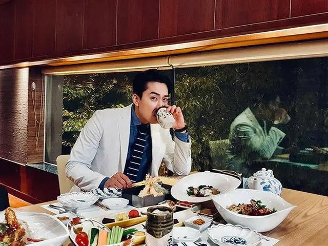 【G公式】俳優ソン・スンホン、🍲🥢🍴 #夜のようにしたいですか #ソン・スンホン    