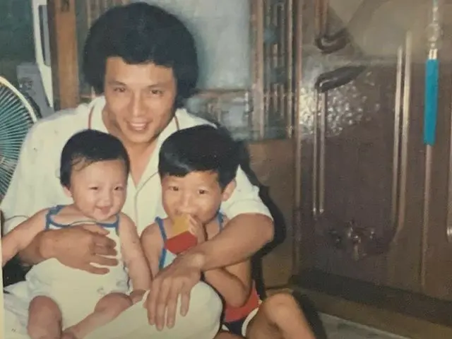 【G公式】SUPER JUNIOR_ドンへ(Donghae)が、今日は子供の日ドンへ:)   