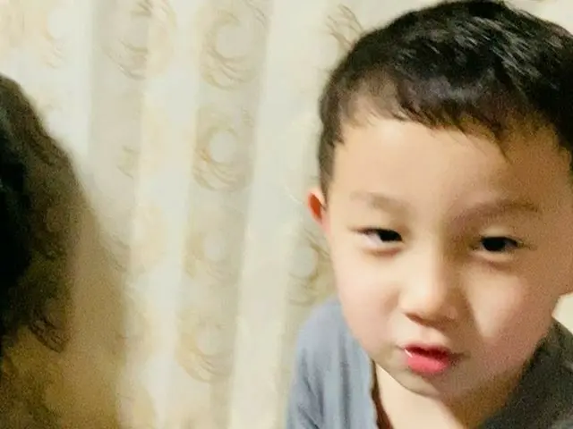 【G公式】HIGHLIGHT_ドゥジュン、世界の子供たちのすべて明るく良いだけ見ジャラギル！   