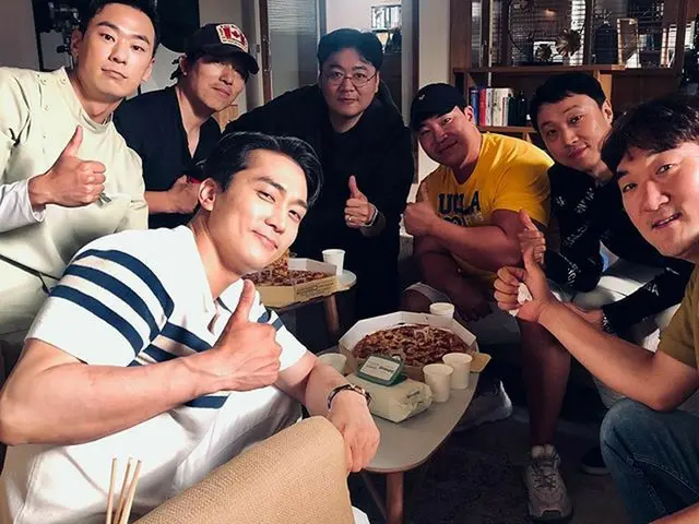 【G公式】俳優ソン・スンホン、夜食持って遊びに来た原石が🍔🌭🍞 #夜のようにしたいですか #太原席 #ギムソギョン #ソン・スンホン  