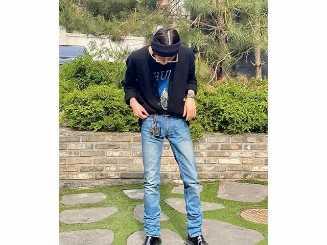 【G公式】WINNER_スンユン、頭頂注意⚠️😂   