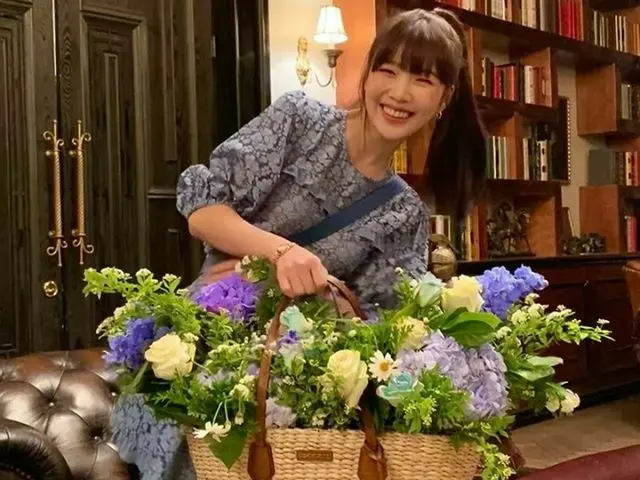 【g公式】RED VELVET_ジョイ、Thankyou🌸🌿michaelkors   