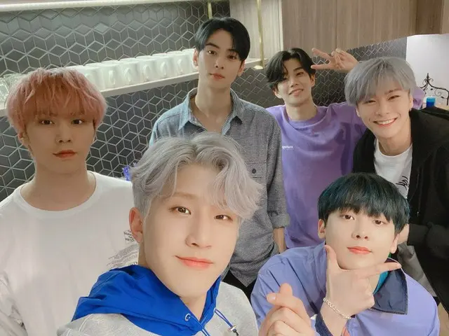 【T公式】ASTRO、アロハ！今日一日も苦労しました〜^^ 風邪ないかかる注意また注意！笑グトバム #ASTRO #アロハ #夢疑問を #Knock 