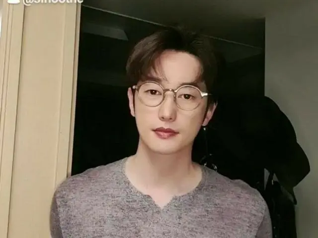 【G公式】俳優パク・シフ、楽しい一日を〜🤭🤭💜   