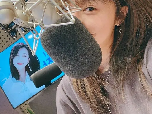 【g公式】Apink_ウンジ(EunJi)、キムダービー叔母よくジネシジョ私もよく行う叔母の歌を聞いてシポヨ歌謡広場に出て酒税オジュラジュラ出てあげなさい♥️ 