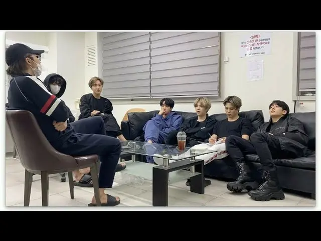 【公式】BTS(防弾少年団)、2004 ** BTS   
