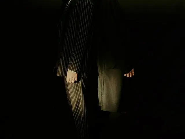 【G公式】EXO_チャンヨル(Chanyeol)、Today 6PM  Yours🥰   