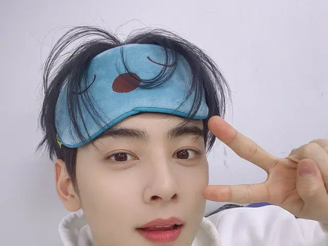 【T公式】ASTRO、我々の夜おもしろかったアロハ？ 何か非現実的なこともあって恥ずかしかったりしますね☺️☺️☺️ みんなよく寝明日会いましょう！   #ロハ