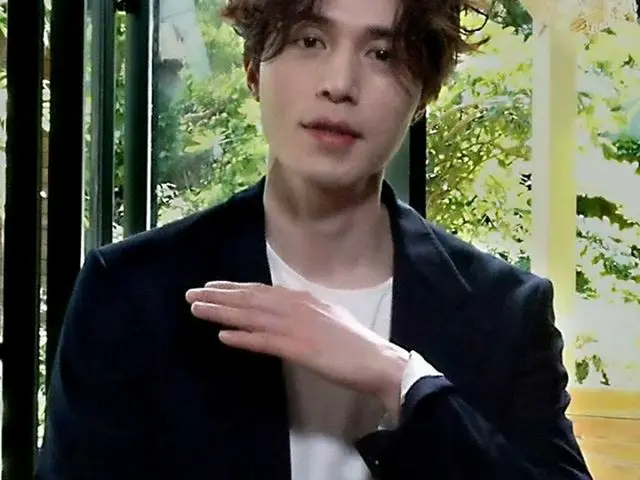 【G公式】俳優イ・ドンウク、 -  「W Korea」、6月号のカバーの主人公Xシャネルの男ドンウク俳優の映像公開！  - クールで清涼なドンウク俳優とあらかじ