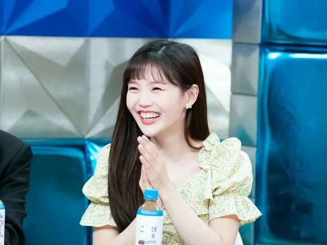 【t公式】OH MY GIRL、RT withMBC：効果トモル場合どうヒョジョンが笑うだけ見ても気持ちが良くなることを(≧◡≦)  < #ラジオスター> 今夜