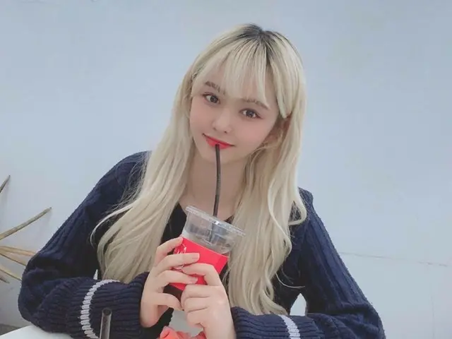 【t公式】EVERGLOW、[ #理由] アメリカーノ一杯の余裕😳 フォーエバー二のようにしましょう✌️✌️✌️💕 