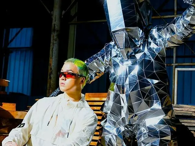 【r公式sm】📢「STATION」、ヒッチハイカーXソコ図る「Sugar」今日の午後6時公開！  -  📍ユニークな魅力の音源+ヒッチハイカー演出キッチリし