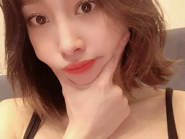 【g公式】KARA_出身ニコル、🤪😶🤔   