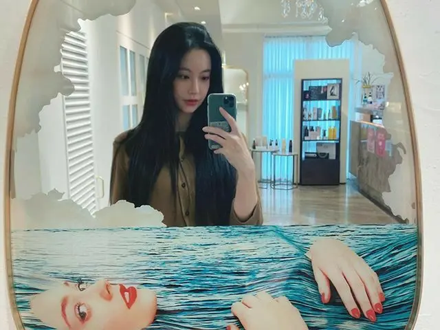 【g公式】女優オ・ヨンソ、ぴょん😈   