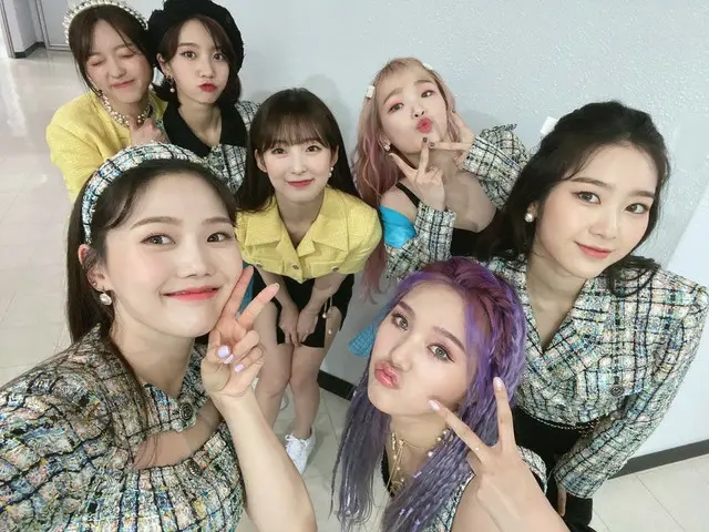 【t公式】OH MY GIRL、[ #OhTimes] 200517人気歌謡📸  「軽く立つレᆻオ？いや⁉️完全インストールレᆻオ！❤️ "   #ミラクル心