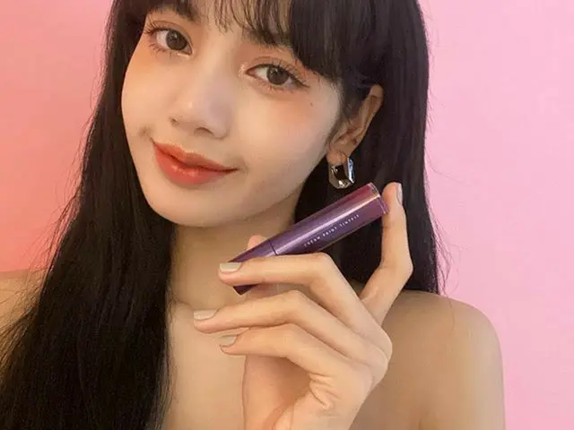 【g公式】BLACKPINK_リサ(Lisa)、@ moonshot_korea  #moonshot #tintfit #hezelrose   