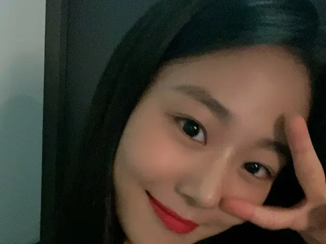 【t公式】Cherry Bullet、[ #チェリン#CHAERIN]ルーレットおやすみ💖✨  #CherryBullet #Cherry Bullet 