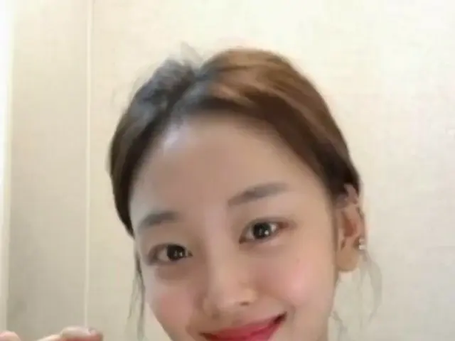 【t公式】今月の少女(Loona)、[今月の少女(LOONA)キクキク #197]   #イブ必須教養<Orbit 2期キットハンカチ活用法>   #今月の少女