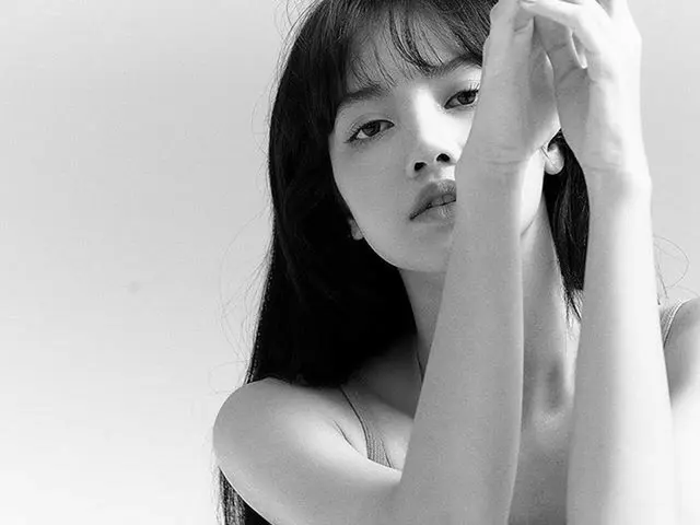 【g公式】BLACKPINK_リサ(Lisa)、New post   