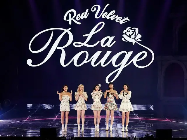 【t公式】RED VELVET、🌹RedVelvet、第3単独コンサート「La Rouge」の公演写真集7月3日発売！  📍今日から予約販売開始！  ❤'L
