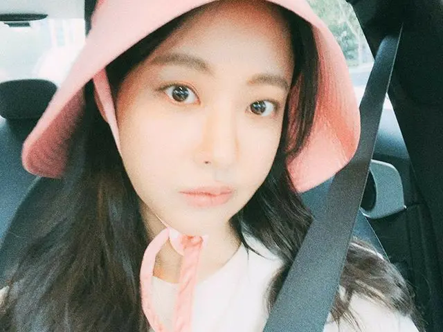 【g公式】女優オ・ヨンソ、アイリーンがプレゼントしてくれた！ きれいな帽子 #ireneisgood  ireneisgood   