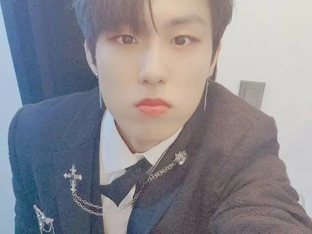 【G公式】AB6IX、1周年を迎え、あまりにも幸せな日であったカムバックもいくら残らなかったのでさらにファイトしてぐんぐんいきましょう AB6IX  ABNEW