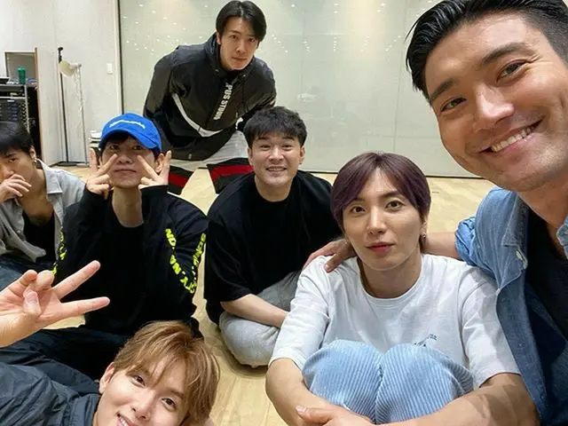 【G公式】SUPER JUNIOR_シウォン、💙superjunior smtown   