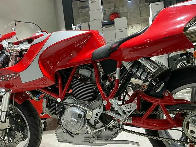 【G公式】俳優チ・チャンウク、そろそろ...🏍  -   #mh900e #ducati   