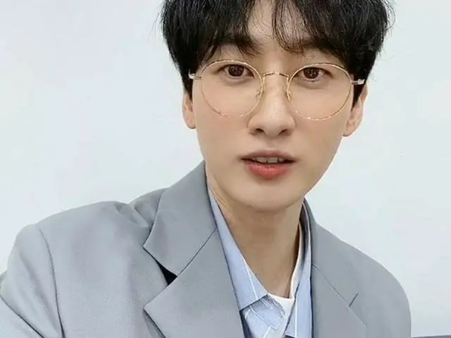 【r公式sm】SUPERJUNIOR  LIVE  -  Beyond the SUPER SHOW：Invitation fromEUNHYUK✉  -  S