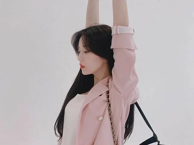 【g公式】IZ*ONE_、👚👚👚ピンク...💕  👚👚👚ピンク... 💕   #ウンビ #ウンビ  #IZONE  #IZ*ONE_ #アイズワ