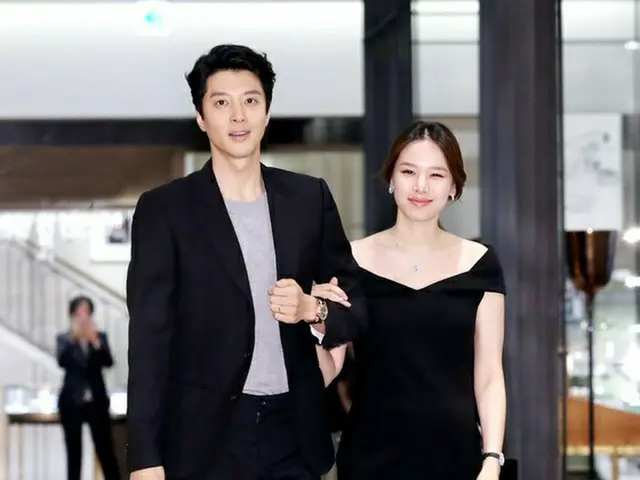俳優イ・ドンゴン ＆ 女優チョ・ユンヒ、協議離婚へ…養育権はチョ・ユンヒに