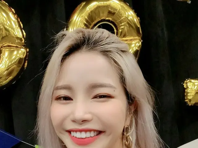 【t公式】MAMAMOO、[ #ソーラー] すぐに6時にソーラーの YouTubeの生放送でい♡ #MAMAMOO #SOLAR #ソーラー試み