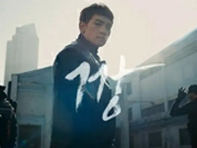 RAIN(ピ)、「KKANG」の逆走行人気で韓国人気お菓子「セウッカン」の広告モデルに