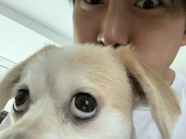 #2PM テギョンと愛犬エディのツーショット