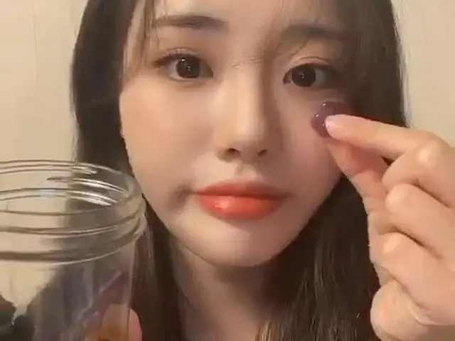 【t公式】fromis_9、[ #チェヨン]英語も知らない感動受ける私たちのかね🥰 香りの石鹸で手きれいシトグ行っ😉😉サルアンて～～  #SafeHand