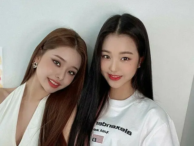 IZ*ONE ウォニョン、ツーショットが韓国で話題