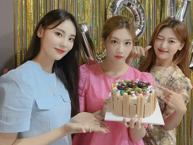 【t公式】今月の少女(Loona)、6月には、 #率直 #チェリDAY🎉Orbitが与える愛とお祝いよりも大きい贈り物はないでしょう❤️💙💜今回の誕生日も