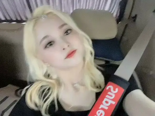 【t公式】fromis_9、[ #ナギョン]🖤 