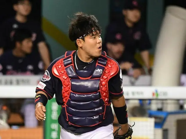 韓国プロ野球ロッテ・ジャイアンツの捕手チ・ソンジュンが、未成年者と不適切な関係か？エントリー抹消と報道