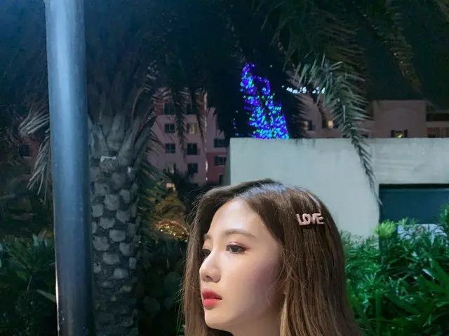 【t公式】Cherry Bullet、[ #ユーズド#YUJU]ルーレットが写真添付ましょう〜🙃🤍 #CherryBullet #Cherry Bullet