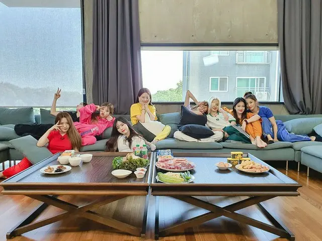 【t公式】fromis_9、[ #from_きれい！]色とりどり九つの魅力のフルーツのようなプロンプトがたち🥰❤   #fromis_9   #fromis_