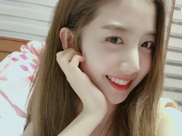 【t公式】Cherry Bullet、[ #ユーズド#YUJU]ルーレット写真も初めてみましょう〜 笑幼かっ #CherryBullet #CherryBull