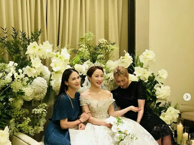 「天上智喜The Grace」出身Sunday、結婚式での写真を公開