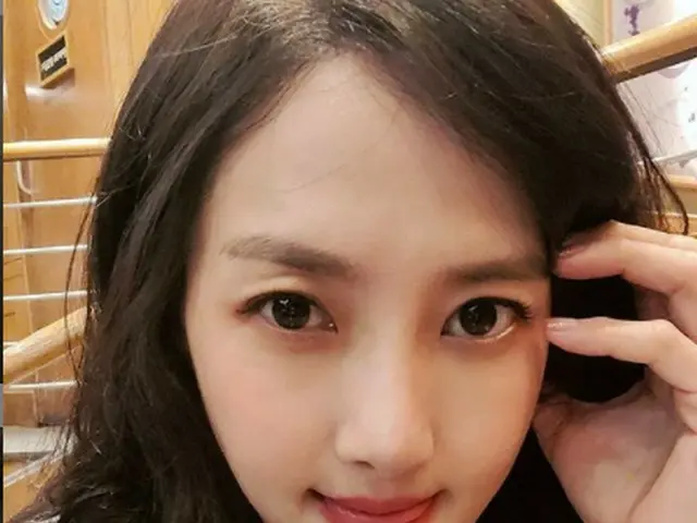 女優イ・ソンジョン、知人の犬に噛まれて病院へ